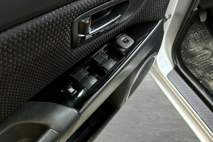 mazda-3-bensin-2008-big-16