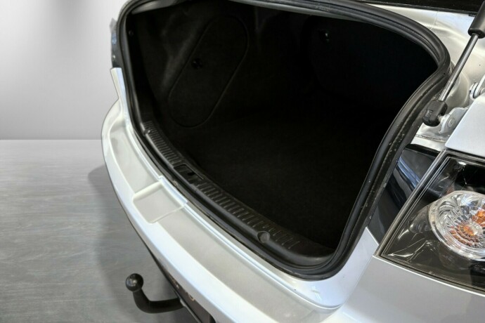 mazda-3-bensin-2008-big-12