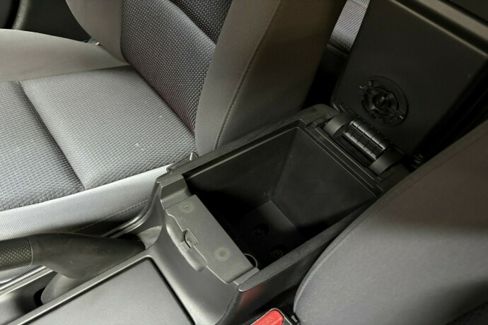 mazda-3-bensin-2008-big-30