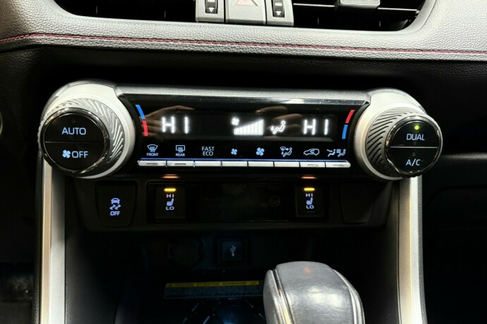 toyota-rav4-plug-in-petrol-2022-big-22