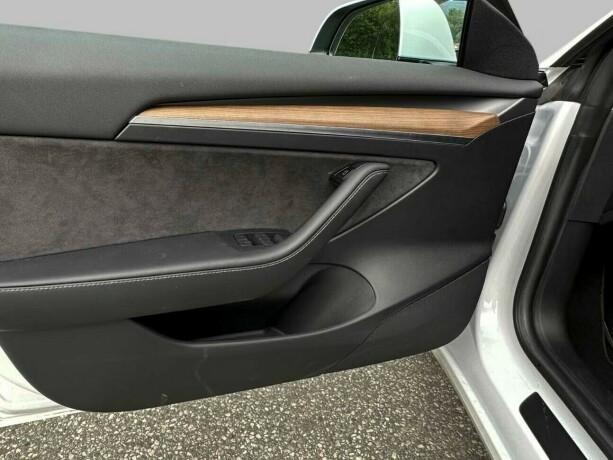 tesla-model-3-elektrisitet-2022-big-17