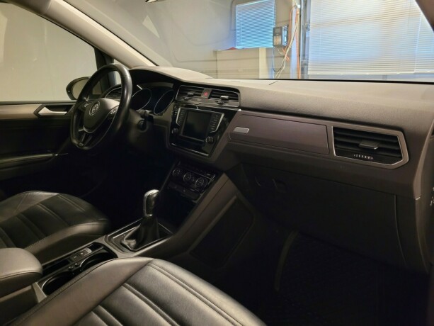 volkswagen-touran-diesel-2017-big-13