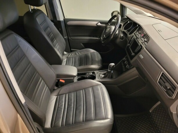 volkswagen-touran-diesel-2017-big-15