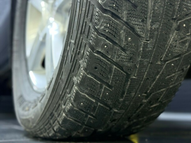 toyota-hilux-diesel-2011-big-8