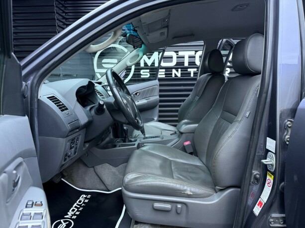 toyota-hilux-diesel-2011-big-26