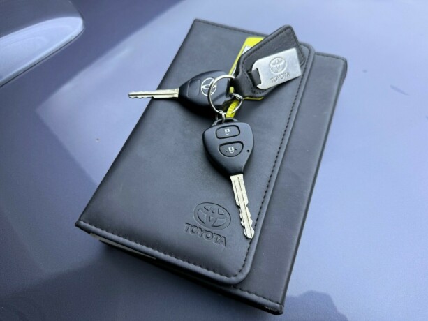 toyota-hilux-diesel-2011-big-30