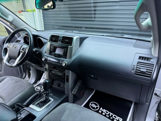 toyota-land-cruiser-diesel-2010-big-9