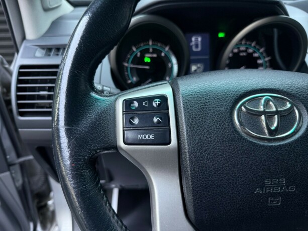 toyota-land-cruiser-diesel-2010-big-11