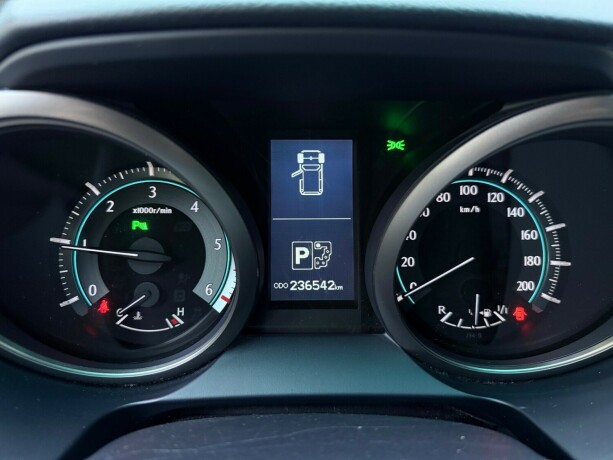 toyota-land-cruiser-diesel-2010-big-14