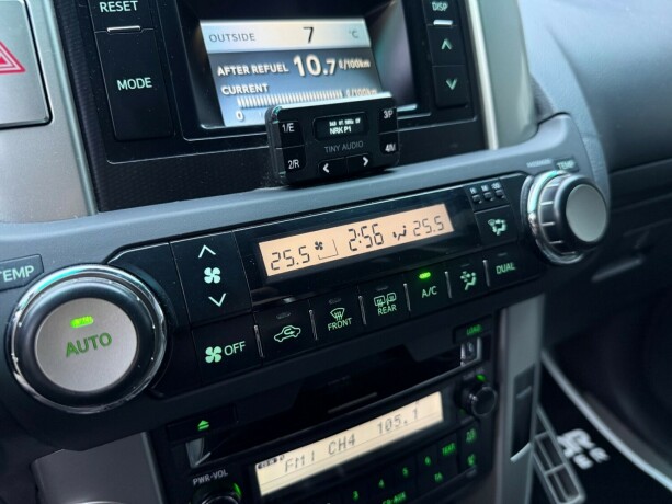 toyota-land-cruiser-diesel-2010-big-16