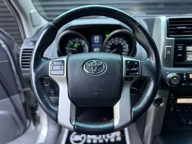 toyota-land-cruiser-diesel-2010-big-10