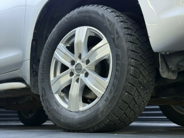 toyota-land-cruiser-diesel-2010-big-6