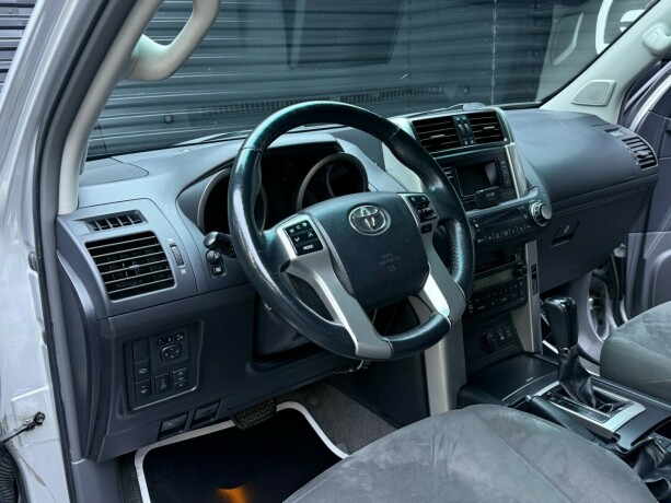 toyota-land-cruiser-diesel-2010-big-8