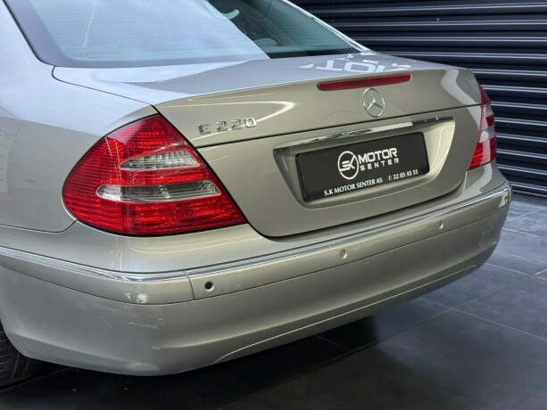 mercedes-benz-e-klasse-diesel-2005-big-5
