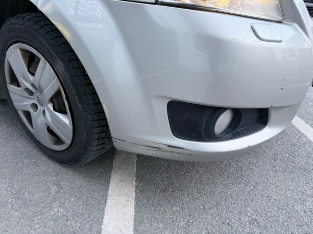 toyota-corolla-verso-bensin-2007-big-3