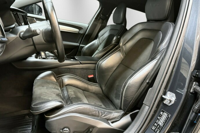 volvo-v90-plug-in-petrol-2020-big-14