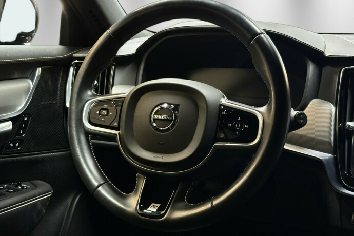 volvo-v90-plug-in-petrol-2020-big-18