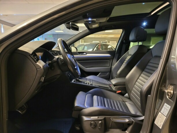 volkswagen-passat-plug-in-petrol-2016-big-25