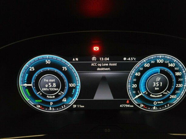 volkswagen-passat-plug-in-petrol-2016-big-31