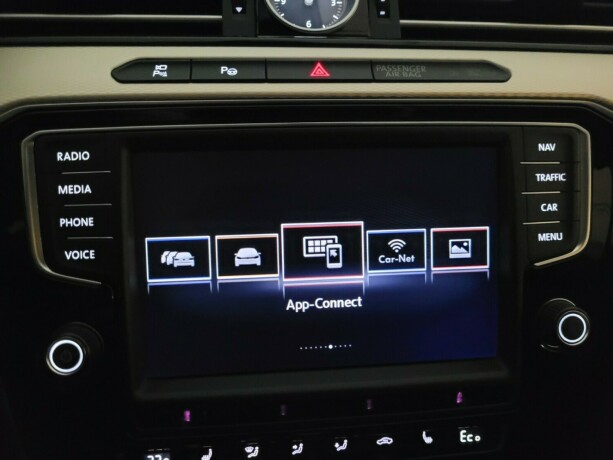 volkswagen-passat-plug-in-petrol-2016-big-41