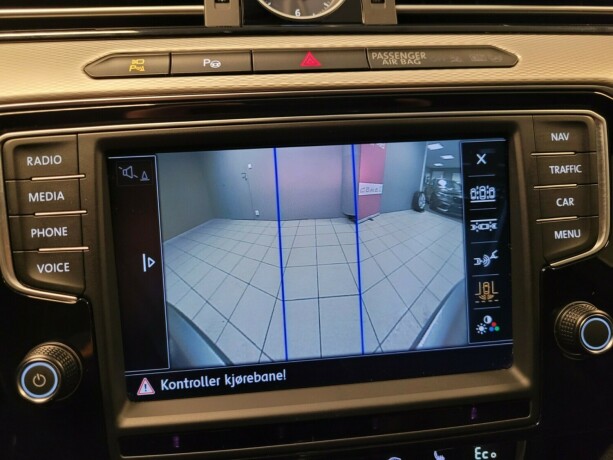 volkswagen-passat-plug-in-petrol-2016-big-36