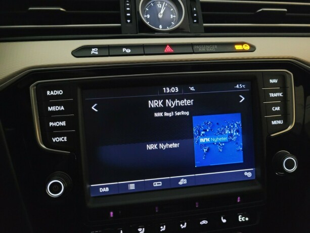 volkswagen-passat-plug-in-petrol-2016-big-44