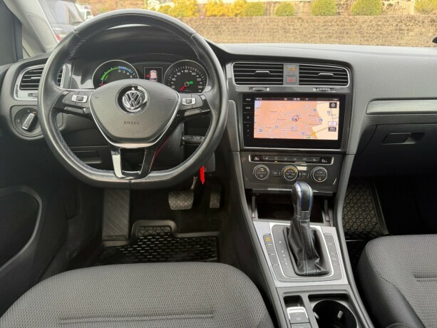volkswagen-golf-elektrisitet-2019-big-7