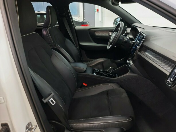 volvo-xc-40-diesel-2021-big-24