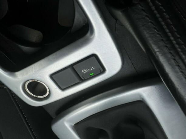 volvo-v50-diesel-2011-big-21