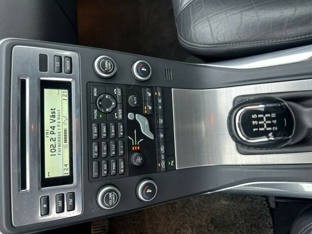 volvo-v70-diesel-2011-big-9