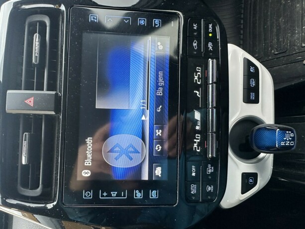 toyota-prius-plug-in-hybrid-elektrisitetbensin-2017-big-8