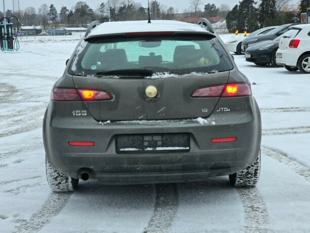 alfa-romeo-159-sportwagon-diesel-2007-big-5