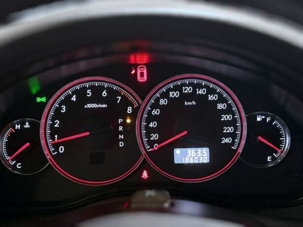 subaru-legacy-bensin-2009-big-12