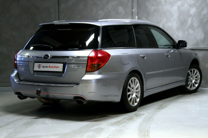 subaru-legacy-bensin-2009-big-1