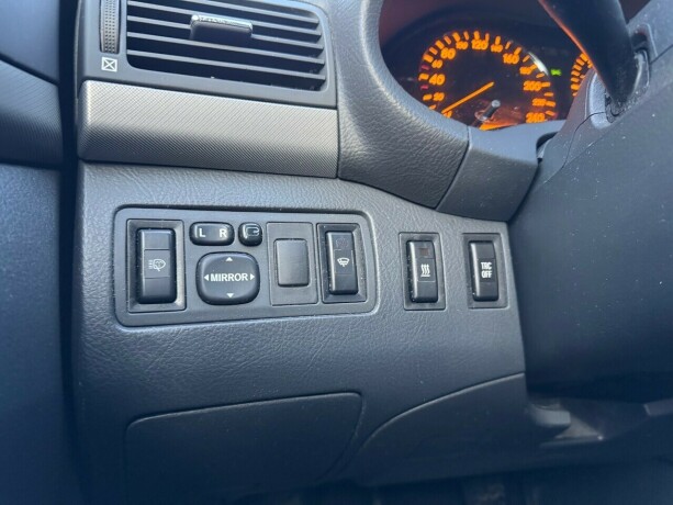 toyota-avensis-diesel-2009-big-18