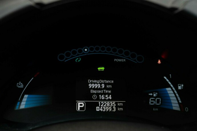 nissan-leaf-elektrisitet-2013-big-12