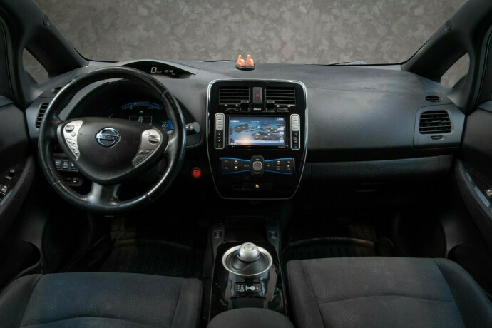 nissan-leaf-elektrisitet-2013-big-22