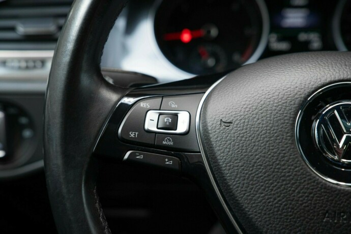 volkswagen-golf-alltrack-diesel-2016-big-13