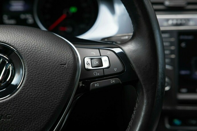 volkswagen-golf-alltrack-diesel-2016-big-14