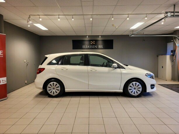 mercedes-benz-b-klasse-bensin-2016-big-4