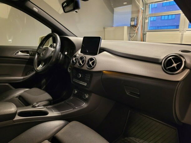 mercedes-benz-b-klasse-bensin-2016-big-14