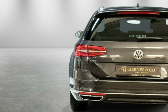 volkswagen-passat-elektrisitetbensin-2018-big-9