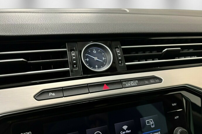 volkswagen-passat-elektrisitetbensin-2018-big-25