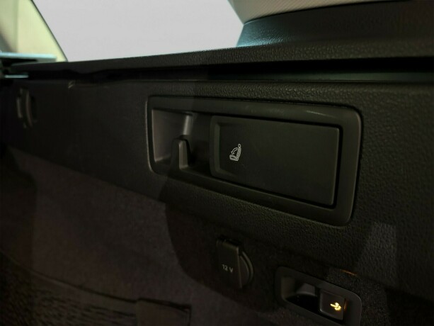 volkswagen-passat-elektrisitetbensin-2018-big-14