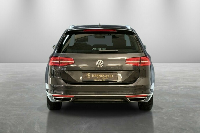 volkswagen-passat-elektrisitetbensin-2018-big-8