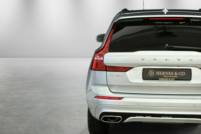 volvo-xc-60-elektrisitetbensin-2019-big-7