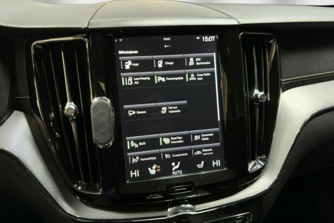 volvo-xc-60-elektrisitetbensin-2019-big-28