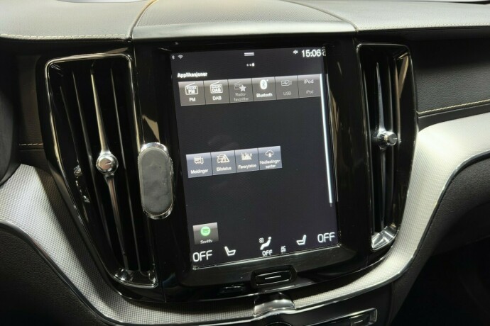 volvo-xc-60-elektrisitetbensin-2019-big-25