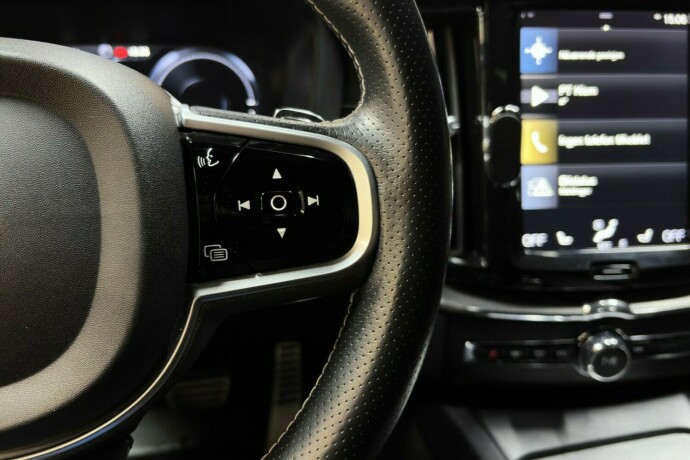 volvo-xc-60-elektrisitetbensin-2019-big-17