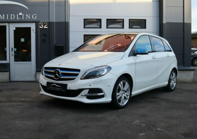 mercedes-benz-b-klasse-elektrisitet-2014-big-0